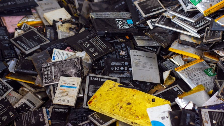 batteries lithium