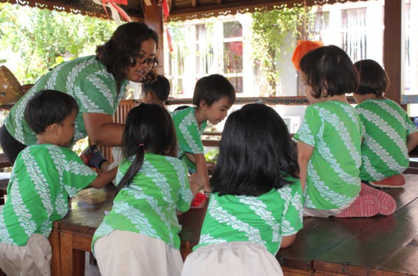 Dans cette école à Bali, pas besoin d'être riche pour se former aux enjeux de demain en pleine nature