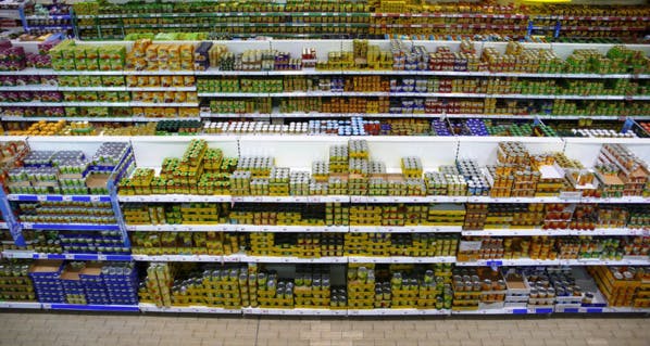 Carrefour lance une marque de lait dont le prix est décidé par les consommateurs