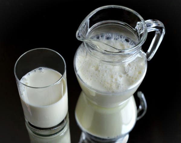 Face à la crise, des éleveurs des Pays de la Loire lancent leur propre marque de lait