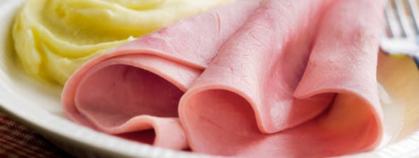 Le jambon est rose parce que nous le voulons bien : qu'est-ce qu'on attend ?