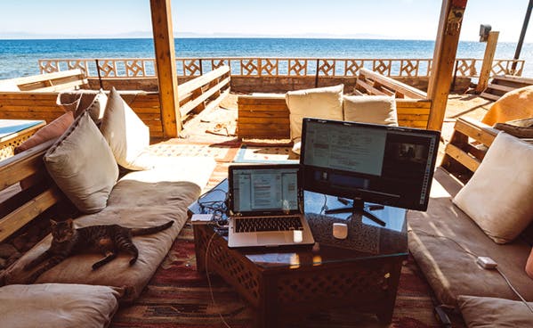 Coworkez sur un bateau, dans une salle de sport ou en forêt : 7 espaces de travail insolites