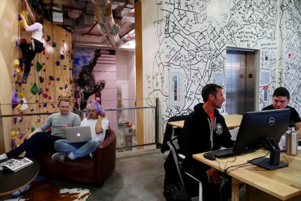 Coworkez sur un bateau, dans une salle de sport ou en forêt : 7 espaces de travail insolites