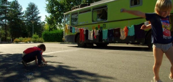 Avec ma femme et mes enfants, nous avons quitté nos vies urbaines pour partir en roulotte