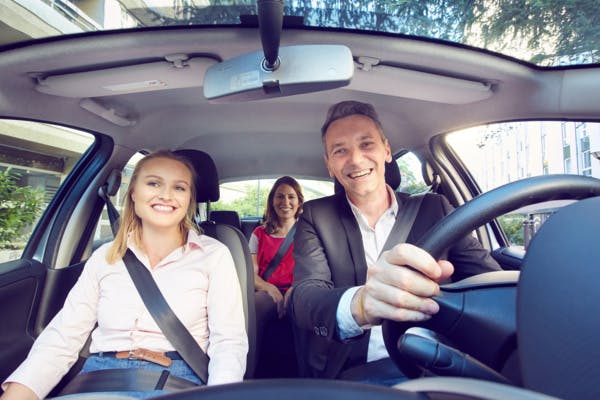 Dans 8 villes de France, on peut covoiturer gratuitement avec sa carte de transports en commun