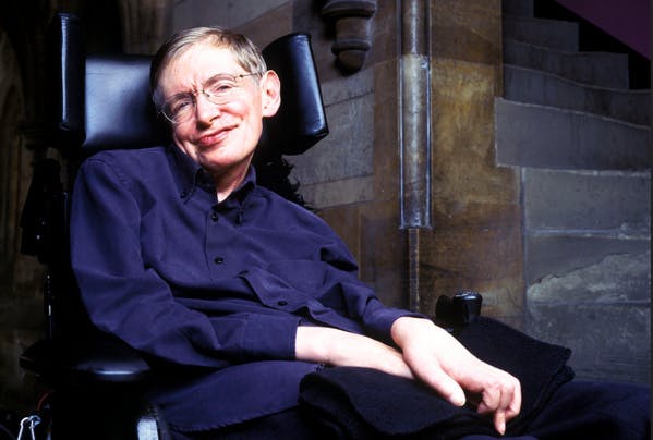 Selon Stephen Hawking, l'humanité pourrait s'éteindre d'ici 100 ans