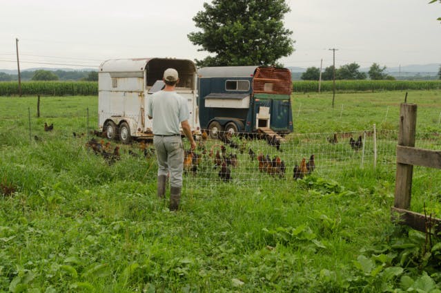 Pour une autre PAC : “Il faut mieux distribuer ces milliards versés aux agriculteurs