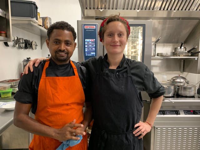 Gastronomique et pas cher, ce bistrot emploie et forme des réfugiés