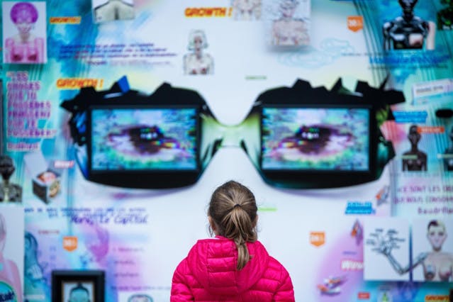 Cette expostion montre un monde abandonné par les humains