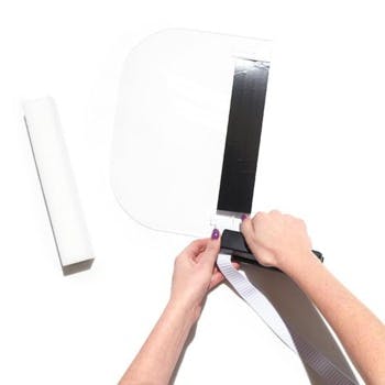 Tuto COVID-19 : comment fabriquer une visière de protection