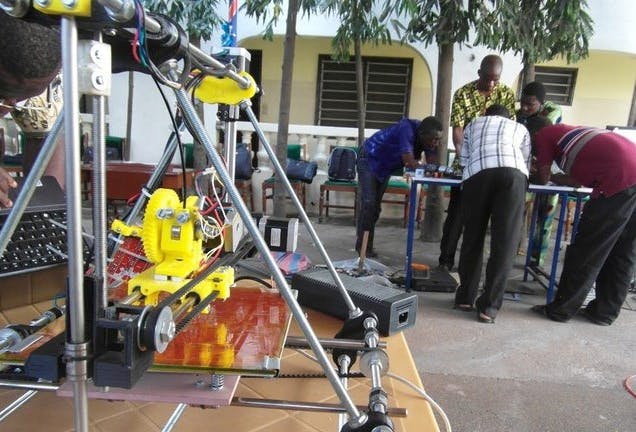 En Afrique, une imprimante 3D à base de déchets