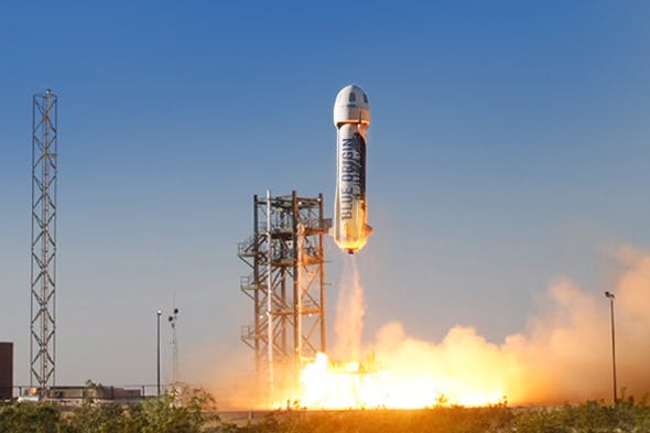 Blue Origin, la fusée du patron d'Amazon réussit son premier lancement