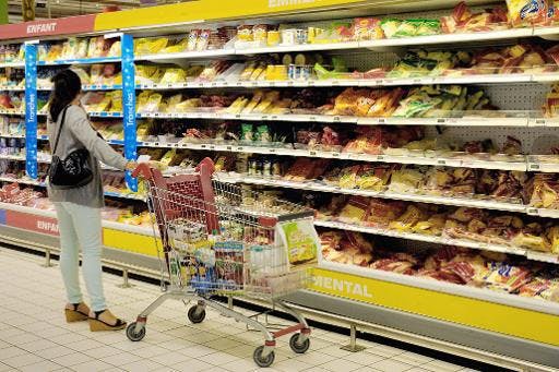 C'est officiel, les supermarchés devront donner leurs invendus
