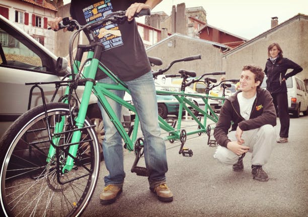 À vélo, ils partent mobiliser la France pour le climat