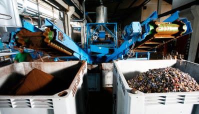 La France boit 1 milliard de Nespresso par an : que fait-on des capsules?