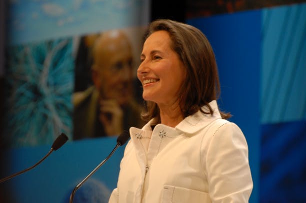 Nouvelle donne énergétique: un rapport remis à Royal propose des réformes fiscales et économiques