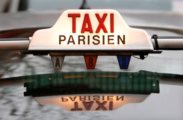 Les taxis parisiens se convertissent aux méthodes d’Uber