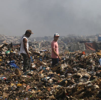 À 27 ans, ils réalisent le premier tour du monde de l'économie circulaire