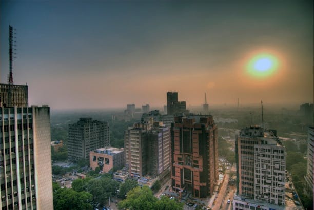 En Inde, l'action en justice des parents de trois bébés contre la pollution