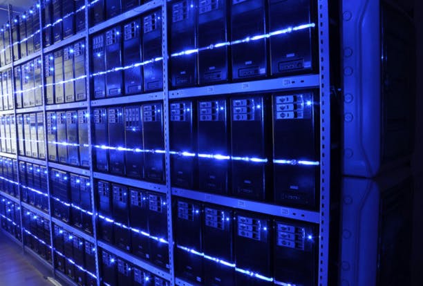 Le premier procès contre un data center s’ouvre aujourd’hui
