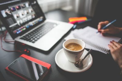 Quand l'écriture d'un roman devient une oeuvre participative