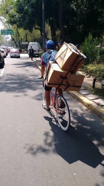 Au Mexique, la poste s'associe à des livreurs amateurs pour étendre ses services