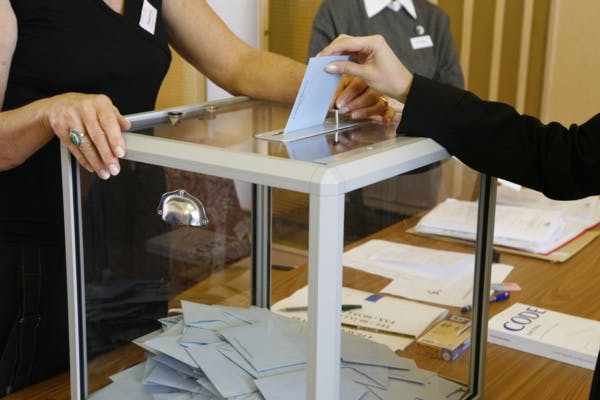 Choisissez votre candidat aux régionales grâce à ces comparateurs de programmes