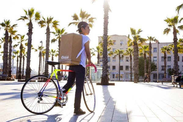 Jouer de la musique avec du carton, c'est possible : voici la batterie 100 % recyclable