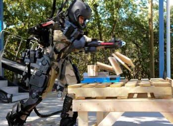 14 juillet 2026 : sur les Champs-Élysées, les hommes se défilent, les robots défilent