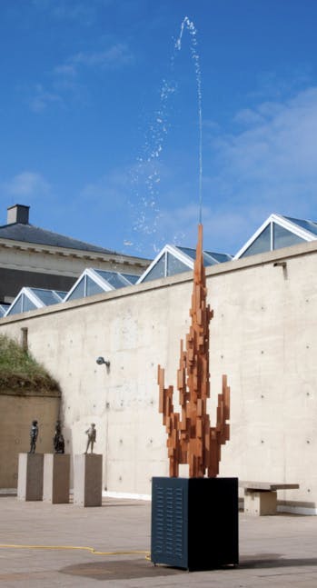 Aux Pays-Bas, cette machine produit de l'eau potable grâce à l'air et au soleil