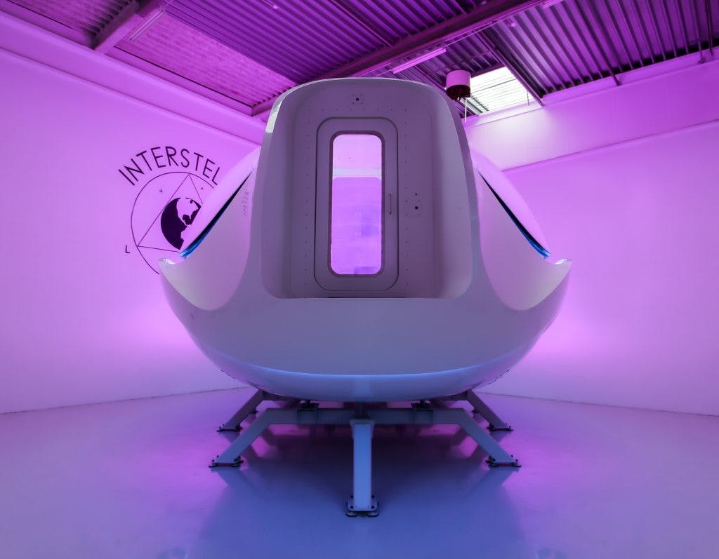 La porte d'entrée à l'avant d'un BioPod. Crédit : Interstellar Lab.