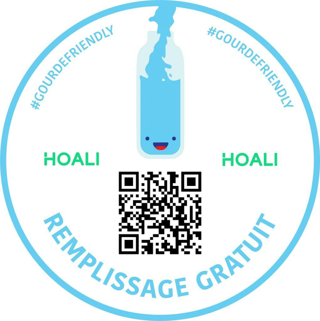 Un sticker pour identifier les commerces participants. Photo : Hoali.