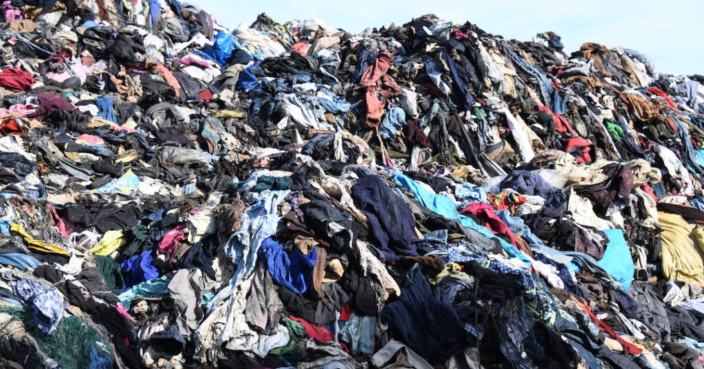 fast fashion pollution
