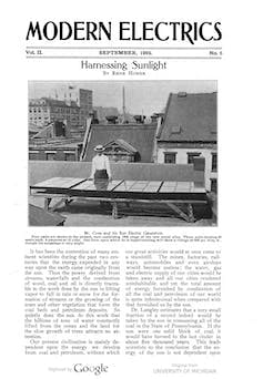 Femme debout sur un toit observant un séchoir solaire composé de panneaux vitrés inclinés
