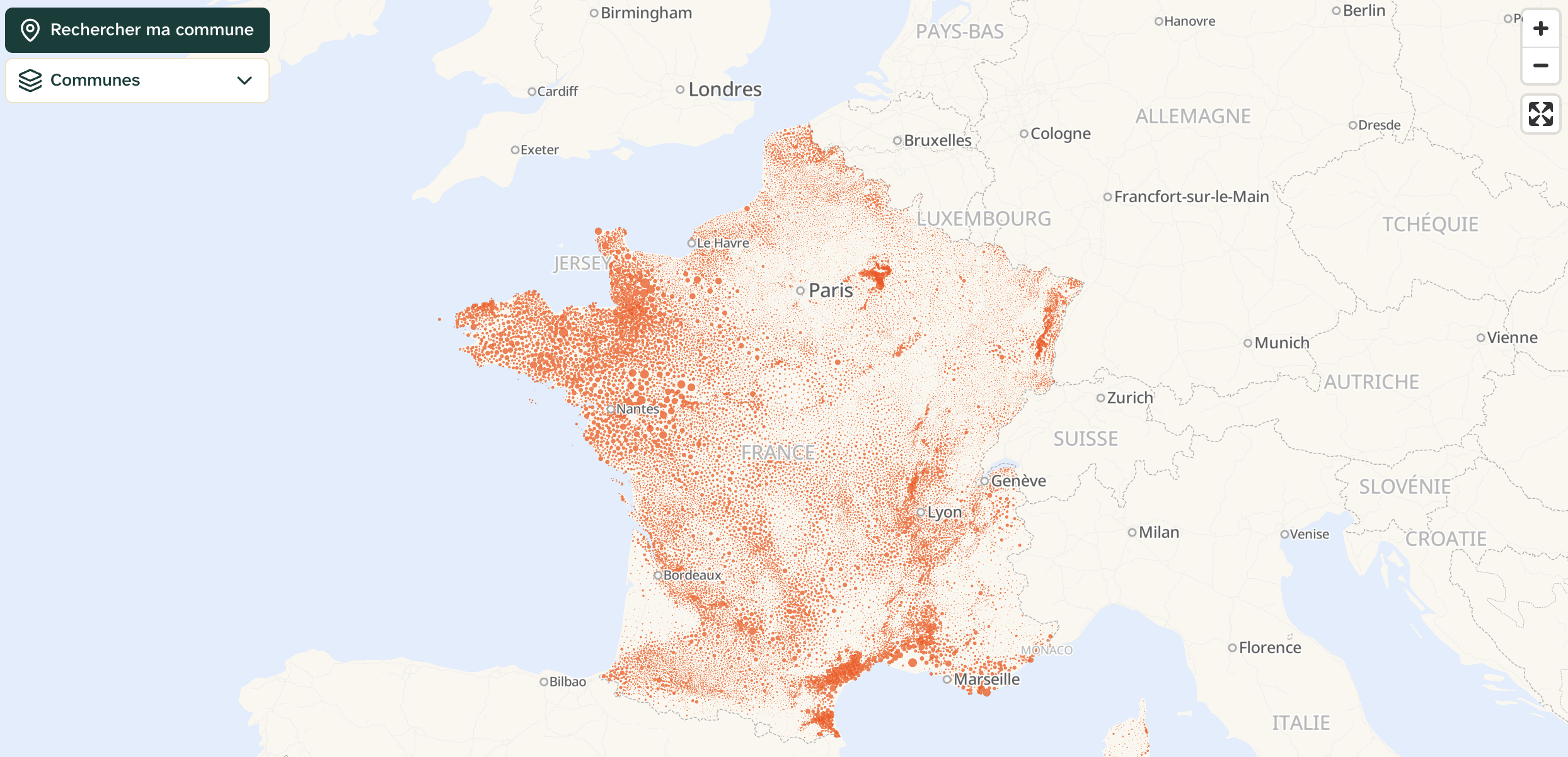 Carte de France montrant une densité de données ou d'activités en dégradé de rouge