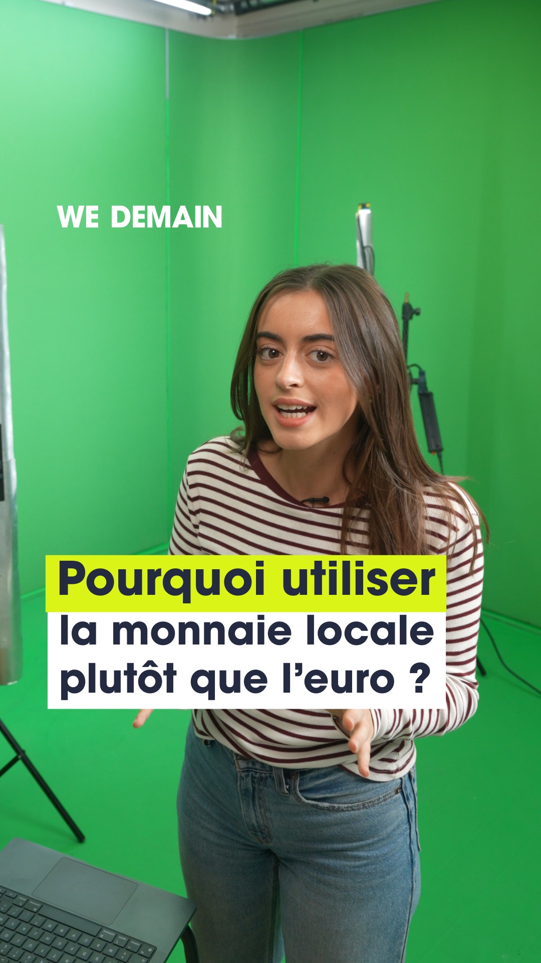 Découvre le vrai visage de la monnaie locale 

La monnaie locale est encadrée par la loi depuis 2014 et fonctionne en complément de l’euro. Son objectif ? Garder l’argent sur le territoire, soutenir les commerçants de proximité et encourager une économie plus solidaire.

Mais comment ça marche concrètement ? 🤔

Tu échanges tes euros contre une monnaie locale, que tu peux ensuite dépenser chez les commerçants partenaires. Et les impôts dans tout ça ? Les entreprises continuent de payer leurs impôts et leurs cotisations en euros. Même chose pour la TVA : elle reste calculée et déclarée en euros, selon les règles habituelles. Si un commerçant accepte une monnaie locale, il doit donc convertir les montants concernés en euros pour sa comptabilité et ses déclarations fiscales.
En clair : la monnaie locale change la façon dont l’argent circule, mais pas les règles fiscales !

Et toi, connaissais-tu le fonctionnement des monnaies locales ?
Abonne-toi pour découvrir d’autres initiatives citoyennes !

#monnaielocale #euro #proximité